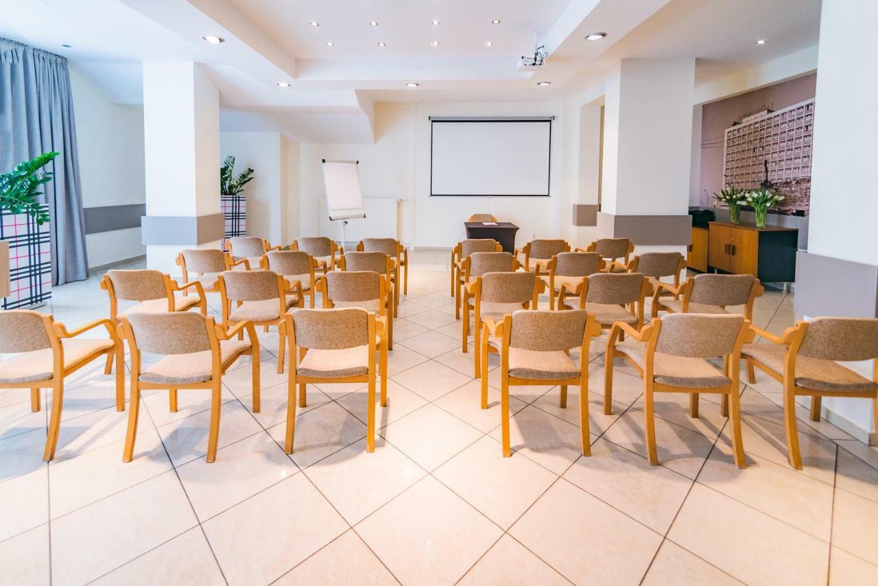 Hotel Forum 제수프 외부 사진