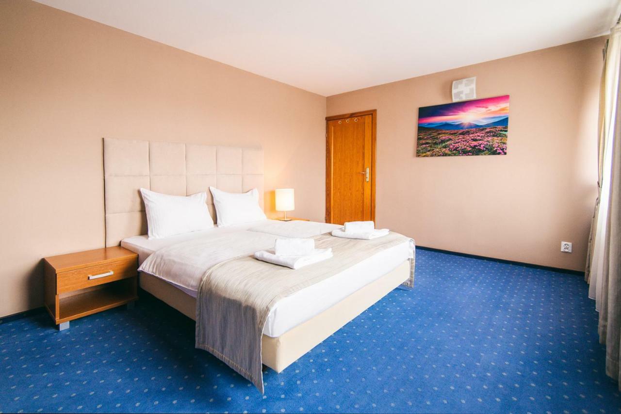Hotel Forum 제수프 외부 사진