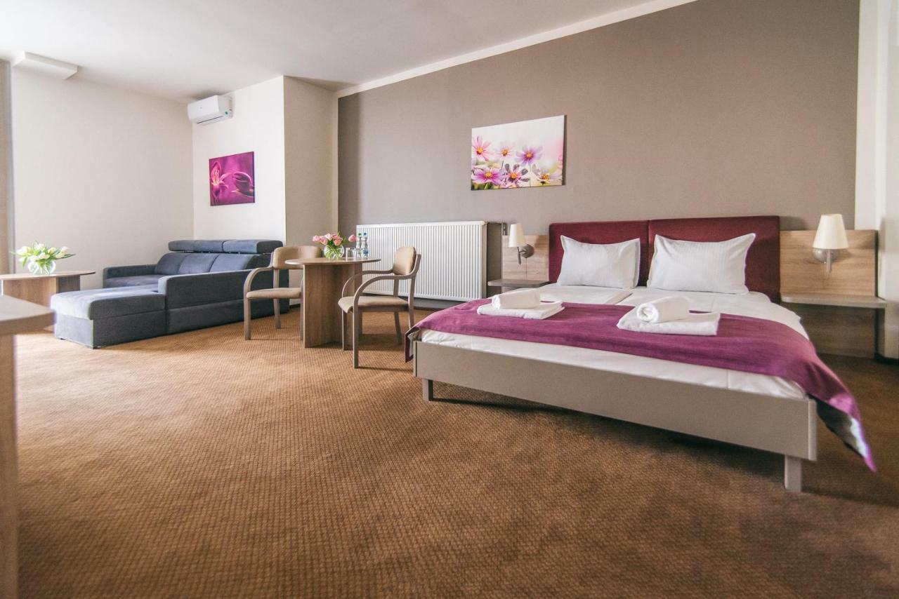 Hotel Forum 제수프 외부 사진