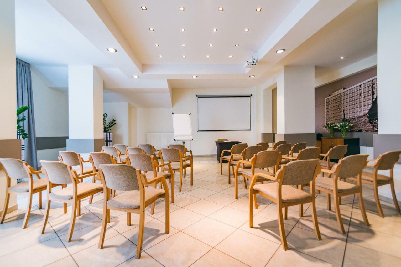 Hotel Forum 제수프 외부 사진
